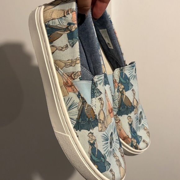 TOMS X Disney Classic Blue Cinderella Printed Canvas Shoes - Picture 5 of 6